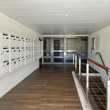 Studio Vista Apartment Antibes